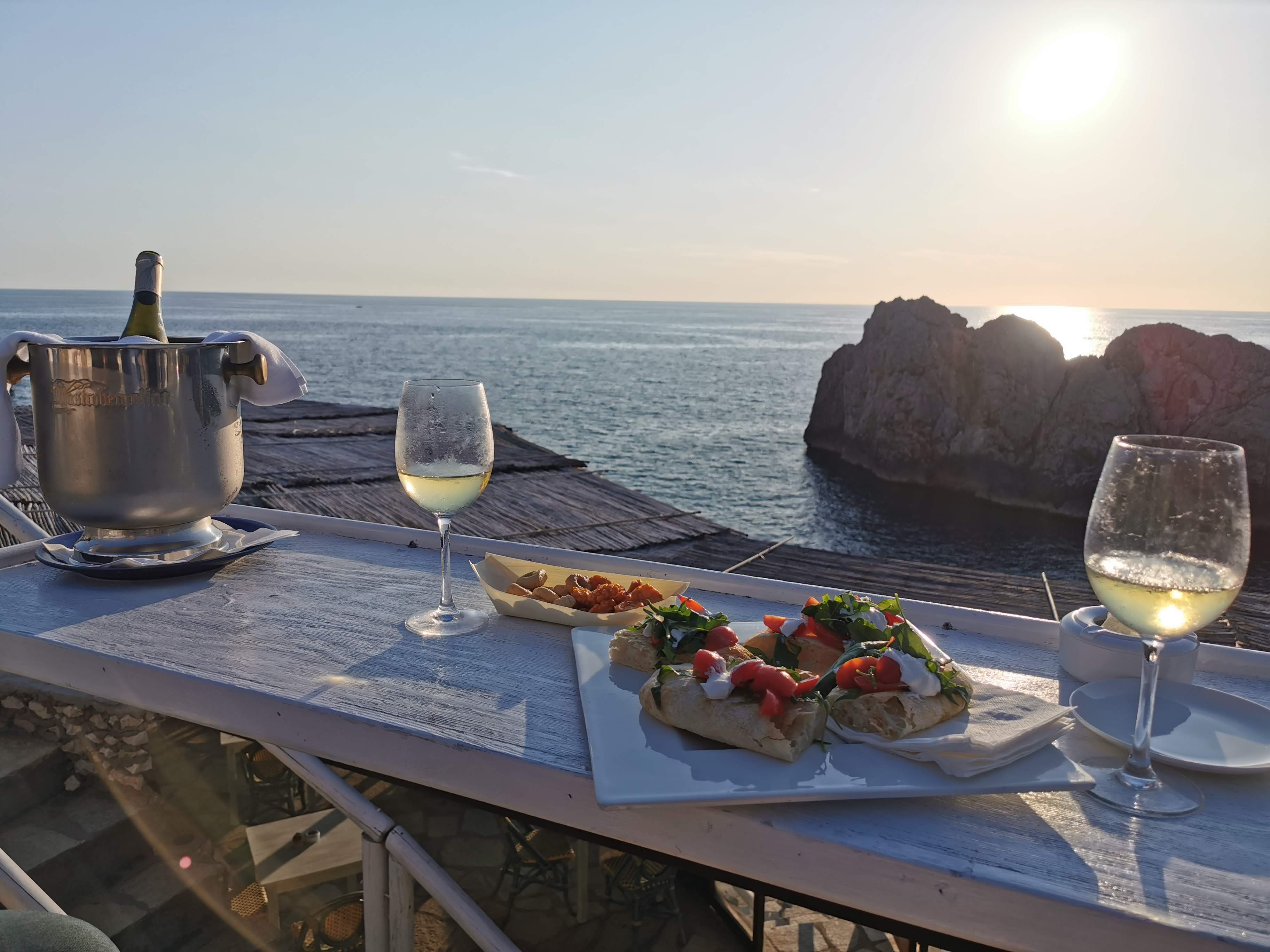 Capri Faro Sunset Champagne Aperitivo